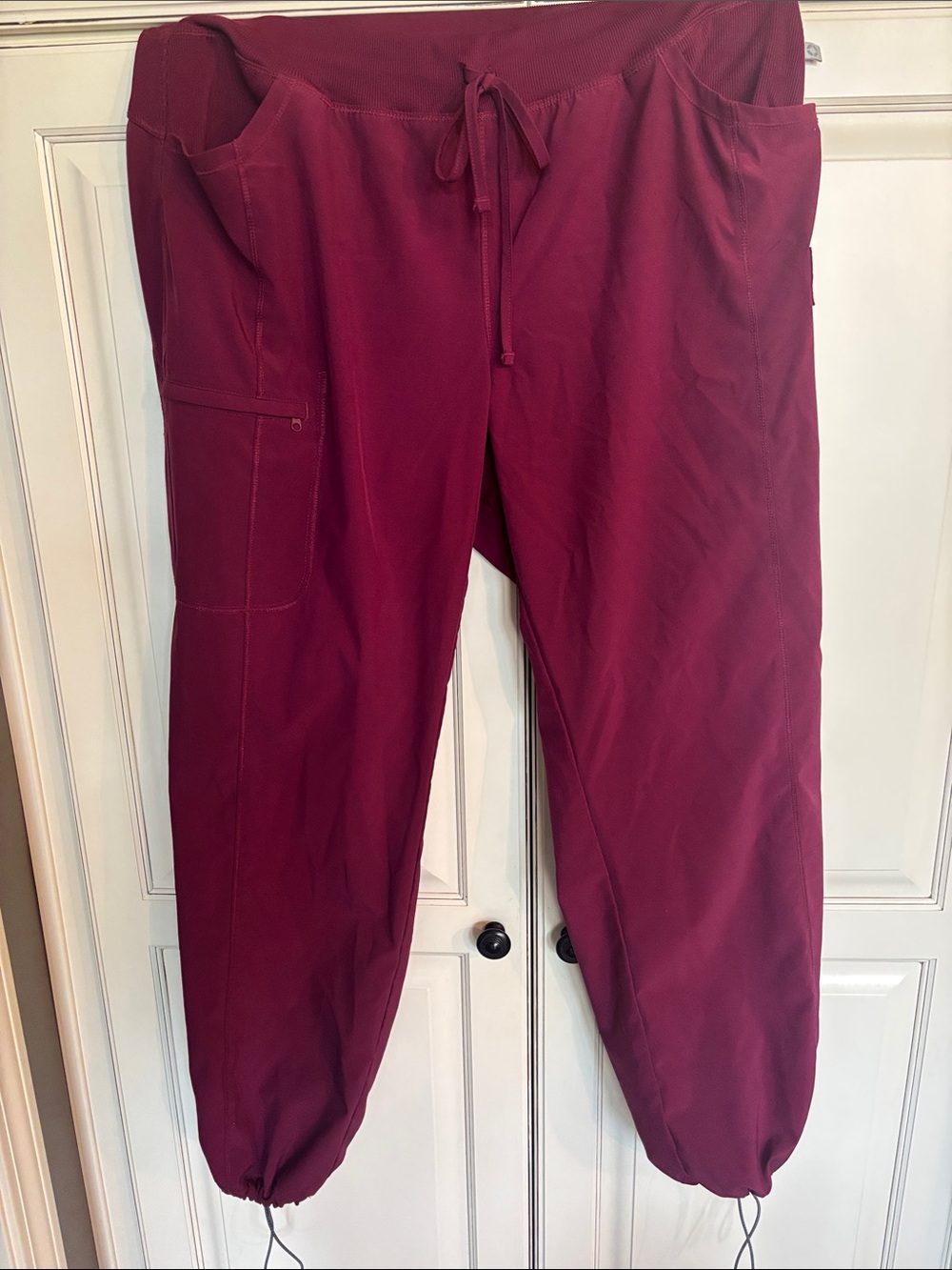 Woman’s Drawstring Cargo Scrub Pants in Berry